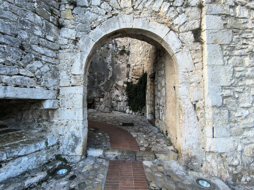 IMG_20260212_112127515_HDR-1024x768 Èze: il villaggio medievale sospeso tra mare e cielo sulla Costa Azzurra